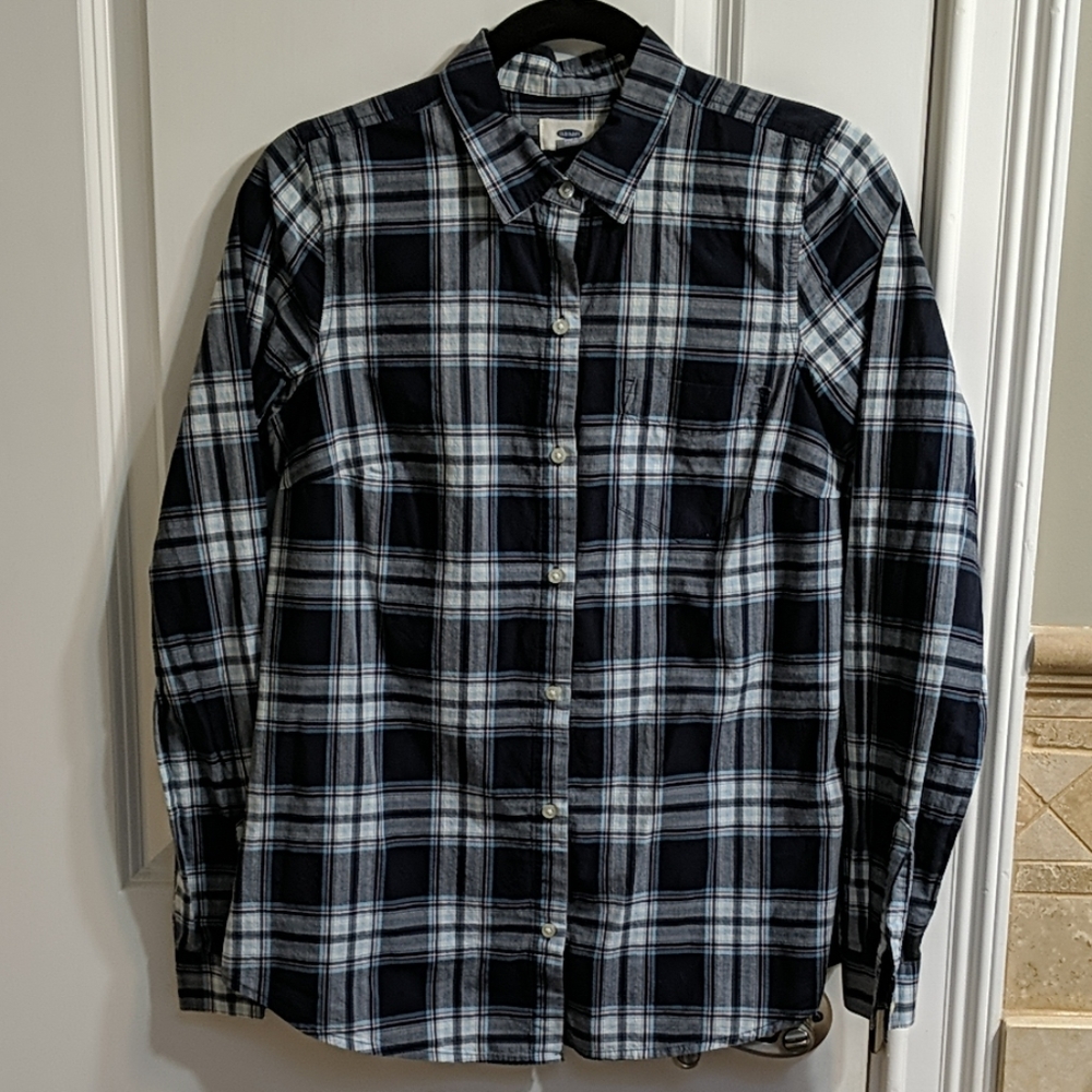 100% cotton plaid button up shirt